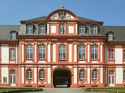 Symbolbild: Pulheim - Dawel Rechtsanwälte | Ihre Rechtsanwälte für Wirtschaftsrecht, Familienrecht, Vertragsrecht, Arbeitsrecht, Sozialrecht und mehr.